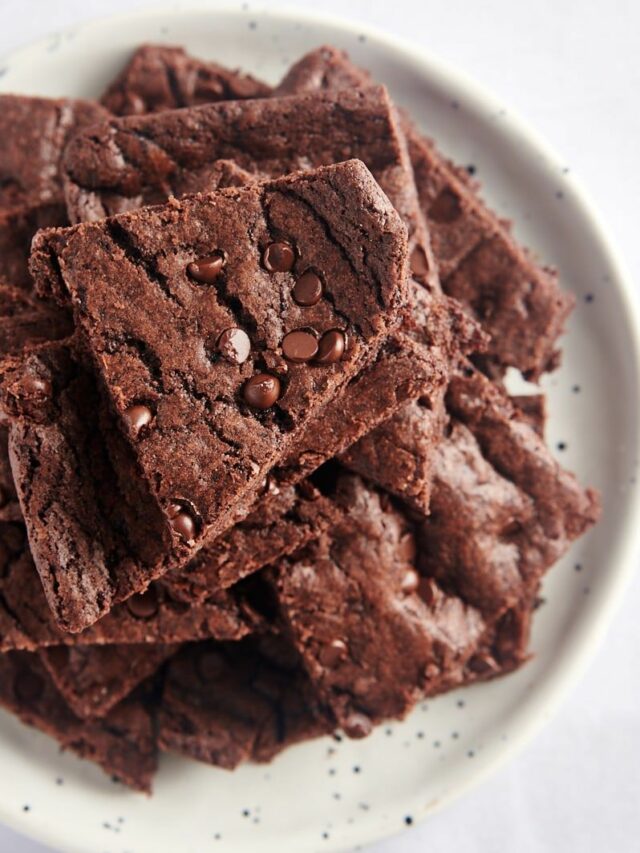 Crispy Chocolatey Brownie Brittle Recipe