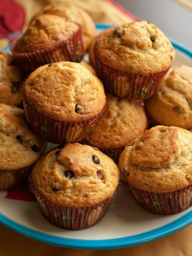 Delight in Apple Pie Muffins: The Ultimate Portable Treat