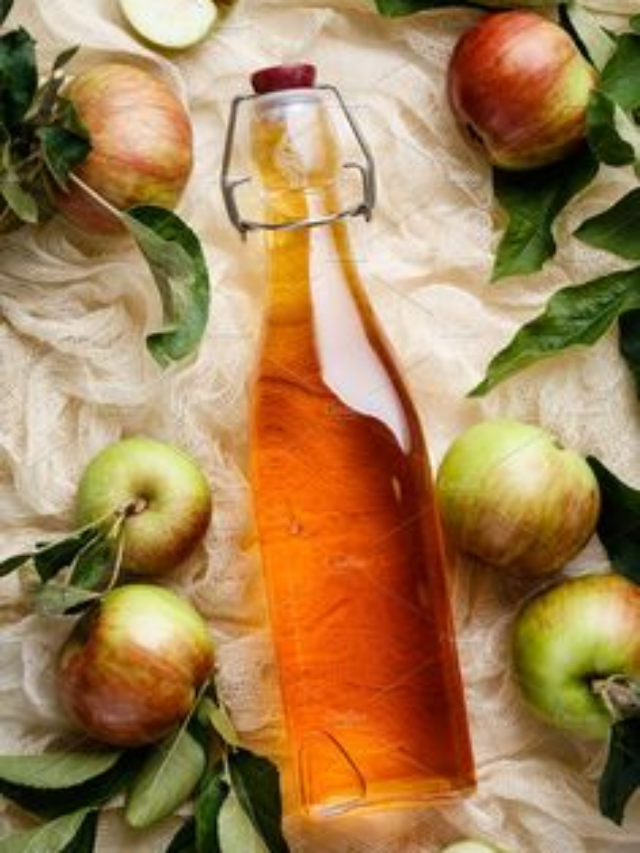 How to Make an Apple Cider Vinegar and Honey Health Drink