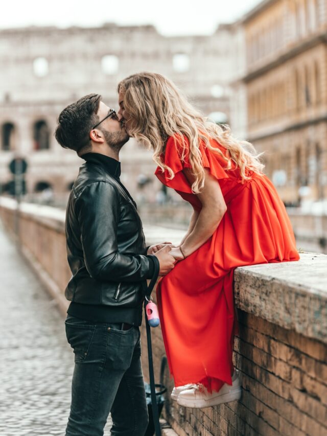 This Is the Zodiac Sign You’ll Be Kissing This Valentine’s Day within