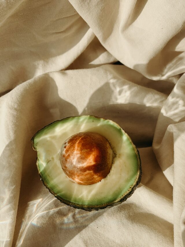 Avocados stay fresh and will not turn brown, black or mushy for 30 days with expert's 'genius'