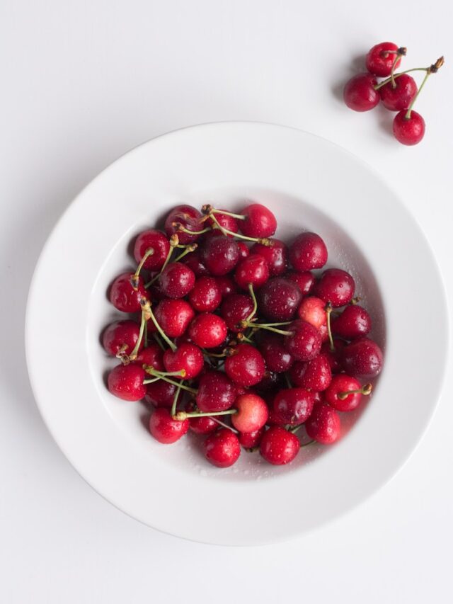 The Surprising Health Benefits of Cherries—And the Best Ones to Eat