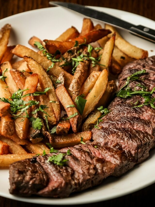 How to Order at a Steakhouse If You're Trying to Lose Weight