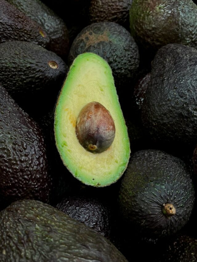 Avocado Shoppers Warned: Check These 4 Things Before Buying